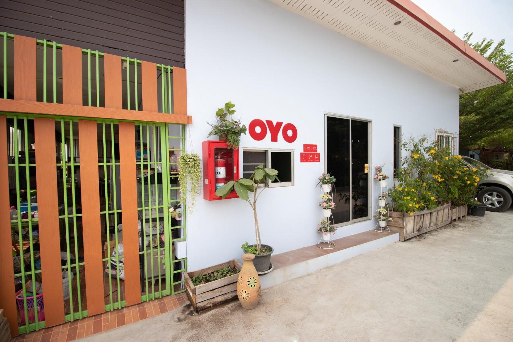 Oyo 644 蓬拜之家酒店 曼谷 外观 照片